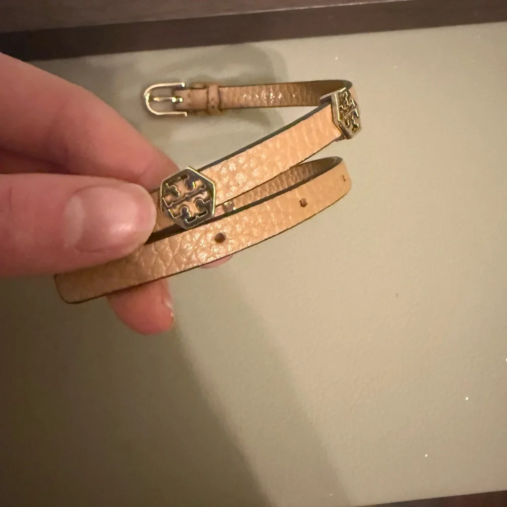 Tory Burch Icon Bio Bracelet - Picture 2 of 4
